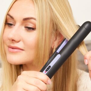 Remington Style Essentials Hair Care Gift Set (Slim Ceramic Hair Straighteners and 2000W Hair Dryer with Concentrator) D3016GP - Image 8